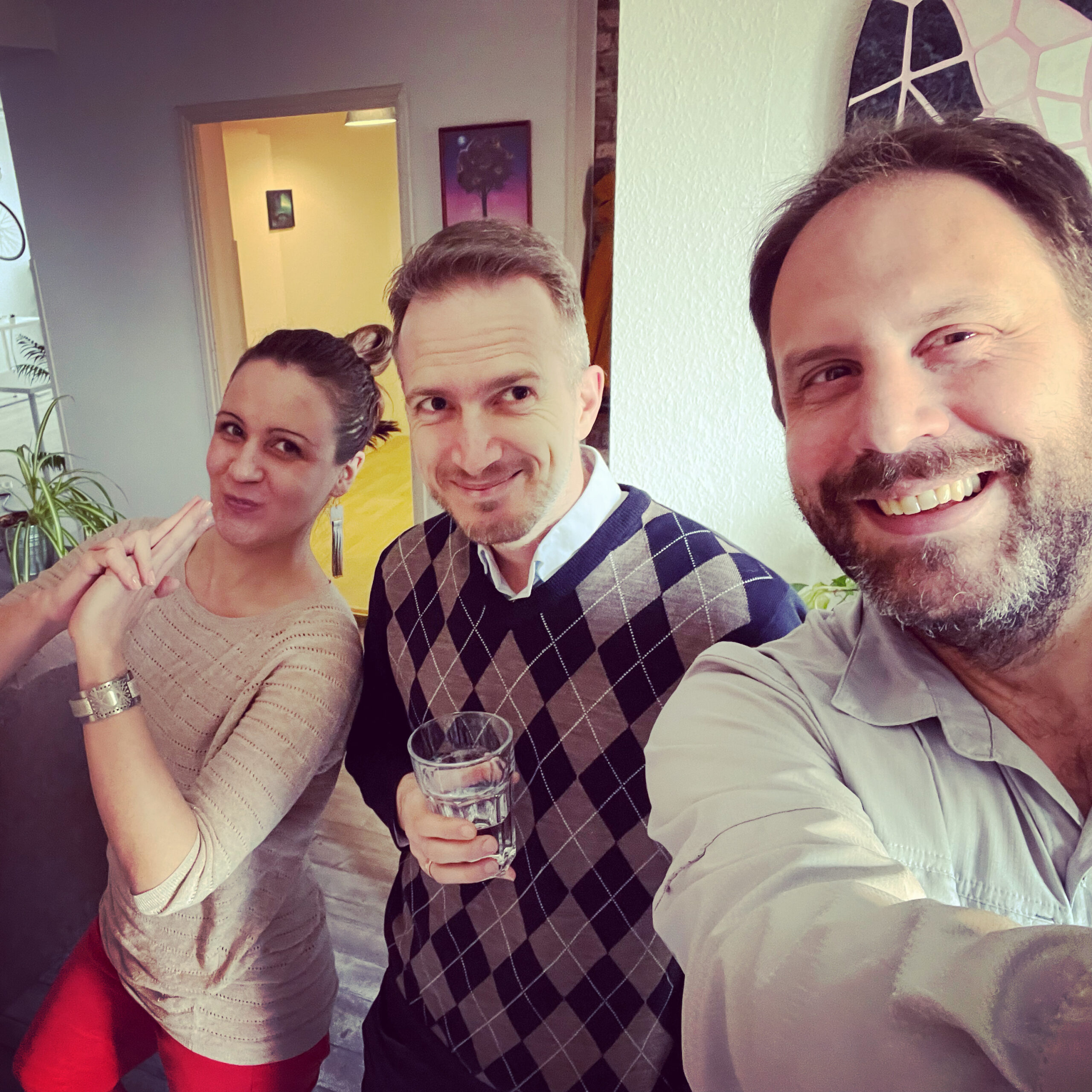 Molnár Anna, Személyi László és Szekér Zoltán - DIG-IT Podcast. Mai beszélgetésünk témája: Az AI és a mentális egészség